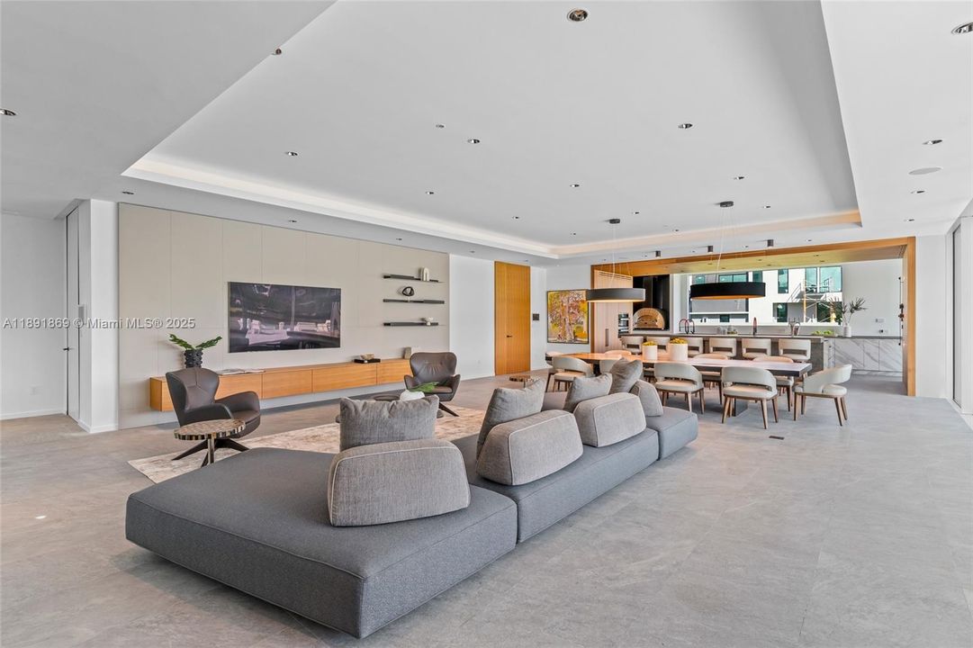 For Sale: $14,995,000 (5 beds, 4 baths, 8315 Square Feet)