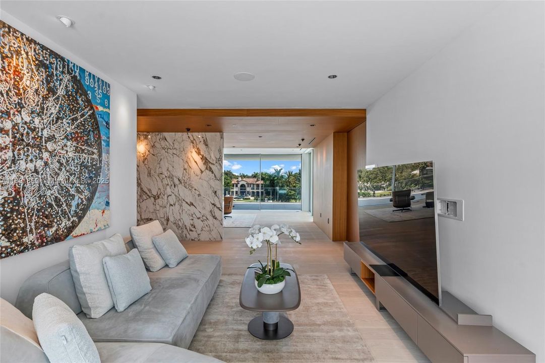 For Sale: $14,995,000 (5 beds, 4 baths, 8315 Square Feet)