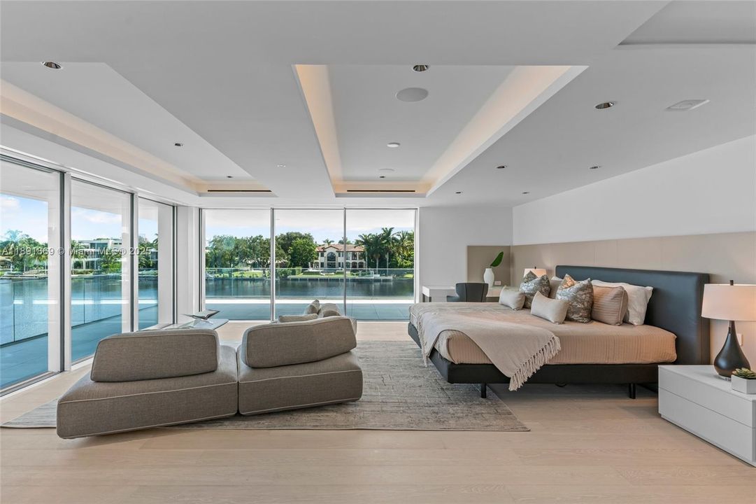 For Sale: $14,995,000 (5 beds, 4 baths, 8315 Square Feet)