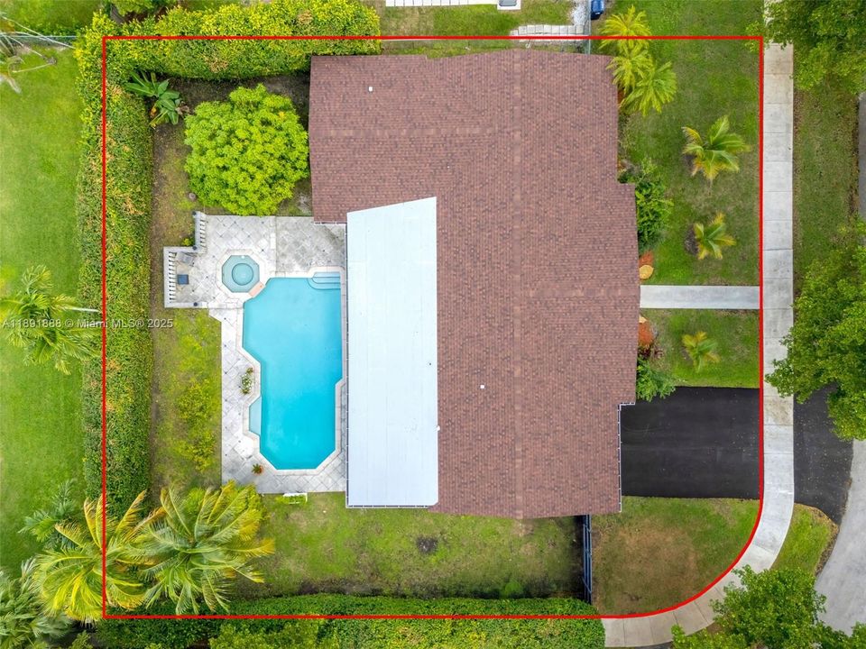 Недавно продано: $829,999 (4 спален, 2 ванн, 1809 Квадратных фут)