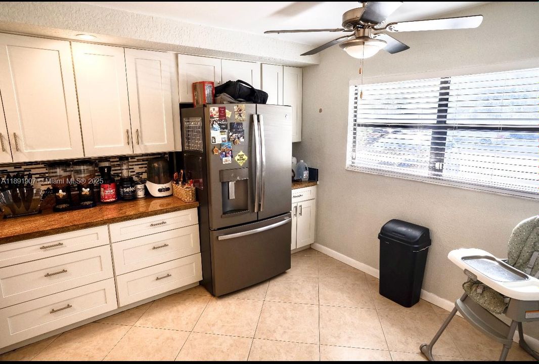 For Sale: $265,000 (2 beds, 2 baths, 1309 Square Feet)