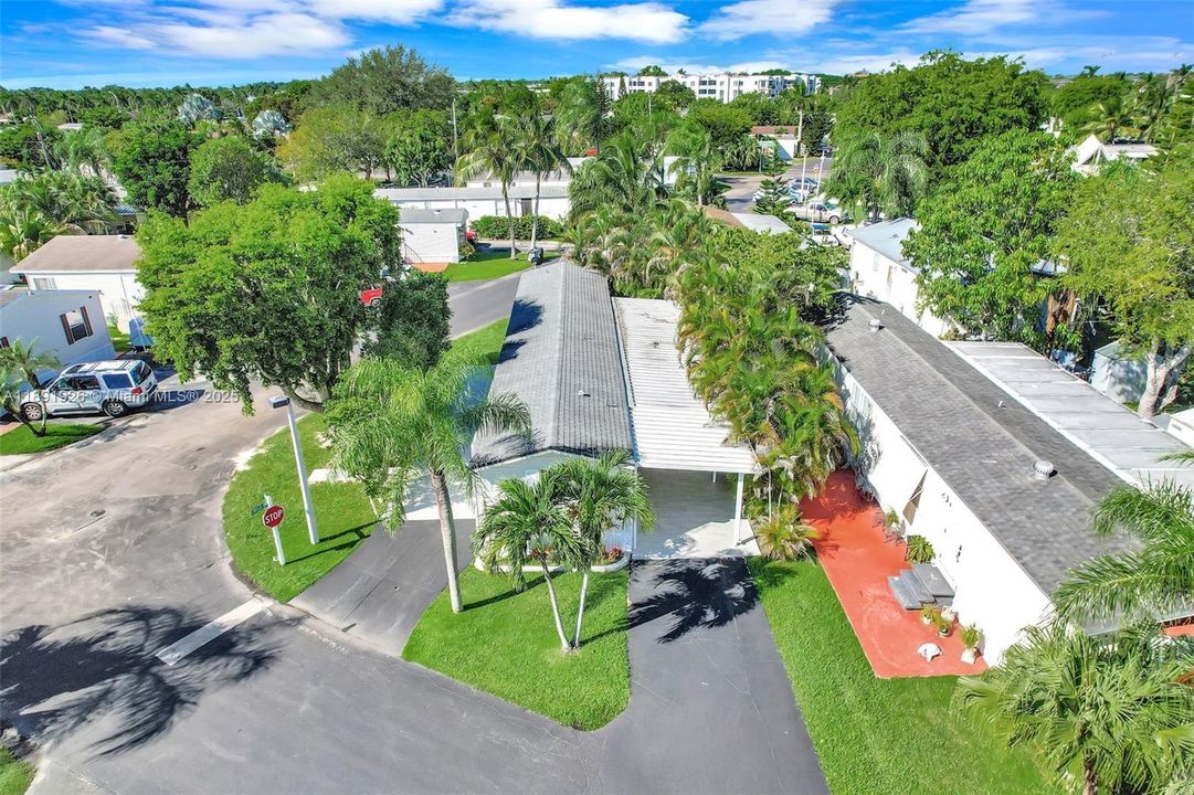 На продажу: $180,000 (2 спален, 2 ванн, 0 Квадратных фут)