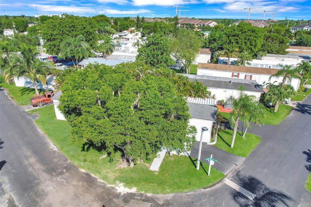 На продажу: $180,000 (2 спален, 2 ванн, 0 Квадратных фут)