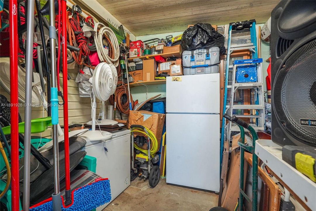 На продажу: $180,000 (2 спален, 2 ванн, 0 Квадратных фут)