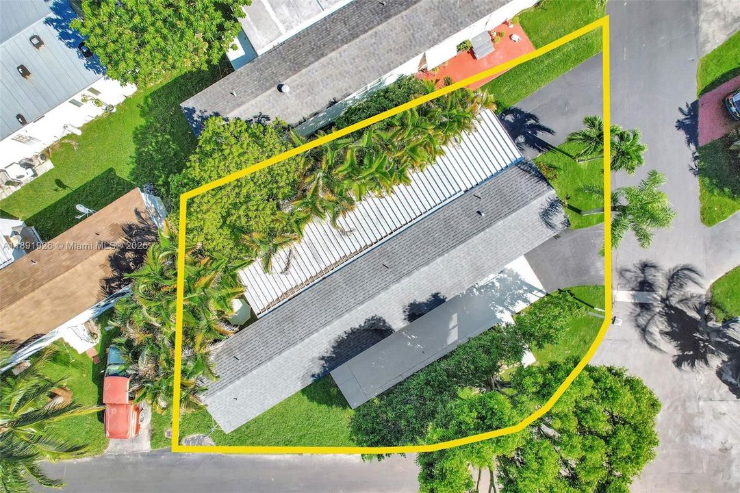 На продажу: $180,000 (2 спален, 2 ванн, 0 Квадратных фут)