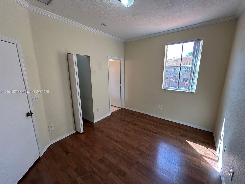 На продажу: $349,000 (3 спален, 3 ванн, 1382 Квадратных фут)