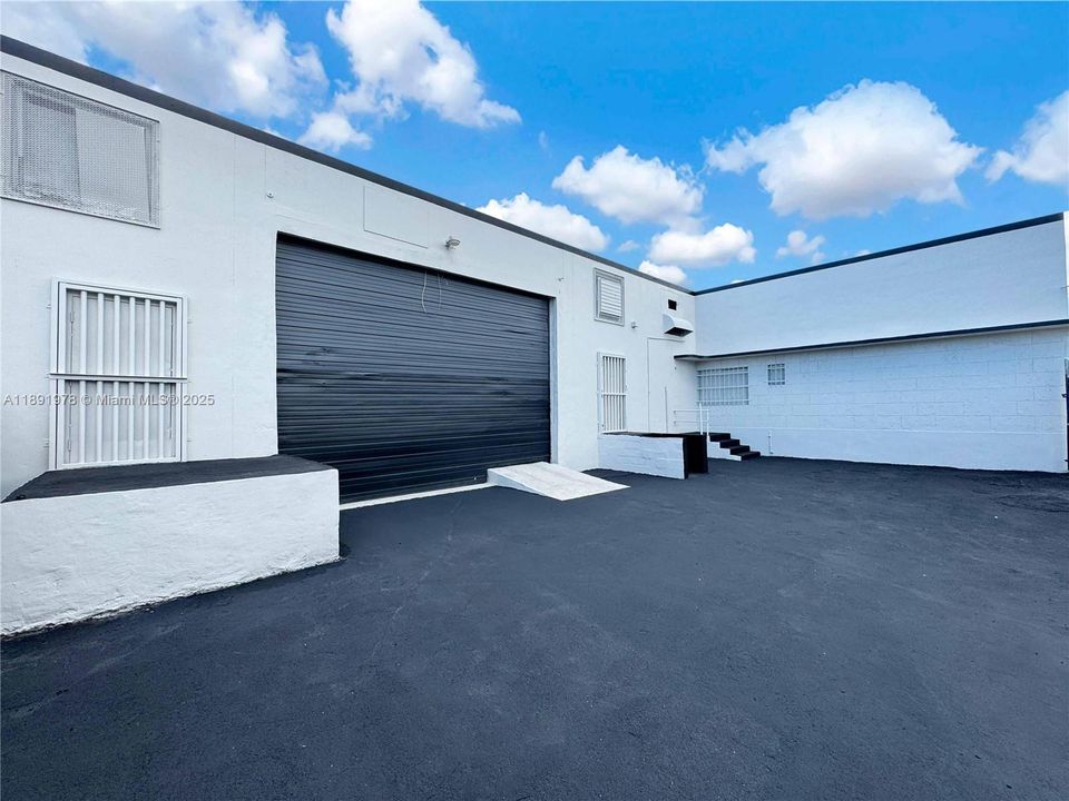 В аренду: $22,500 (0 спален, 0 ванн, 0 Квадратных фут)