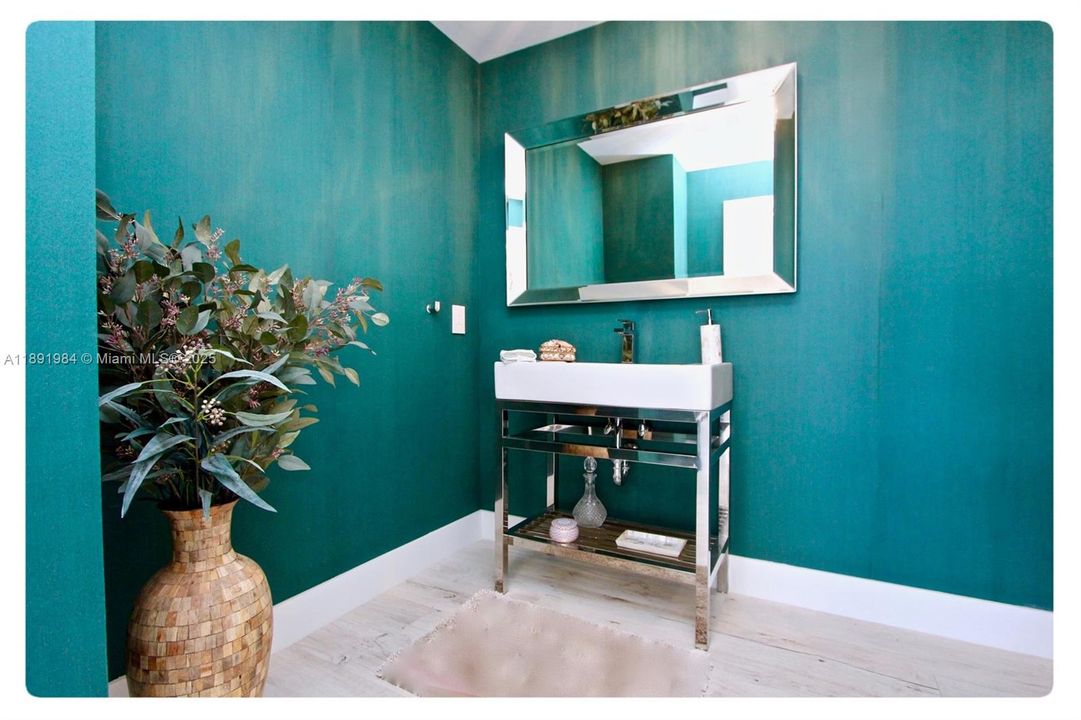 For Sale: $2,500,000 (4 beds, 4 baths, 4339 Square Feet)