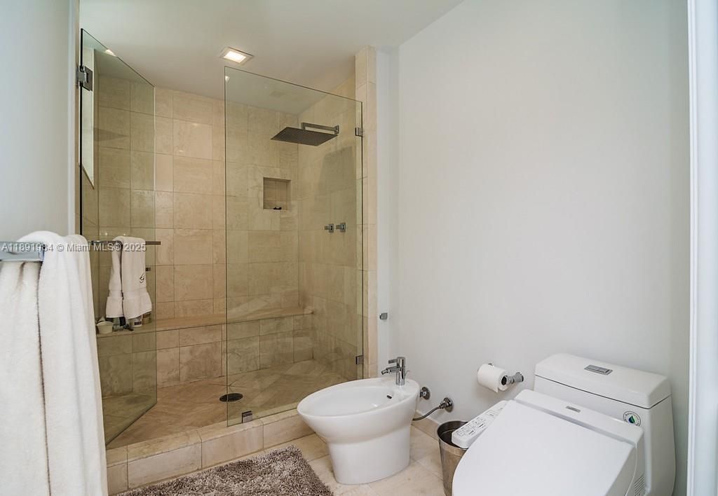 For Sale: $2,500,000 (4 beds, 4 baths, 4339 Square Feet)