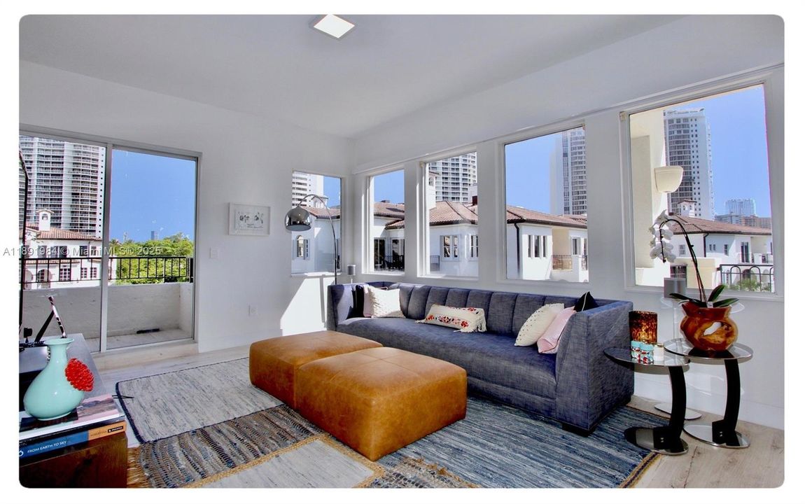 For Sale: $2,500,000 (4 beds, 4 baths, 4339 Square Feet)