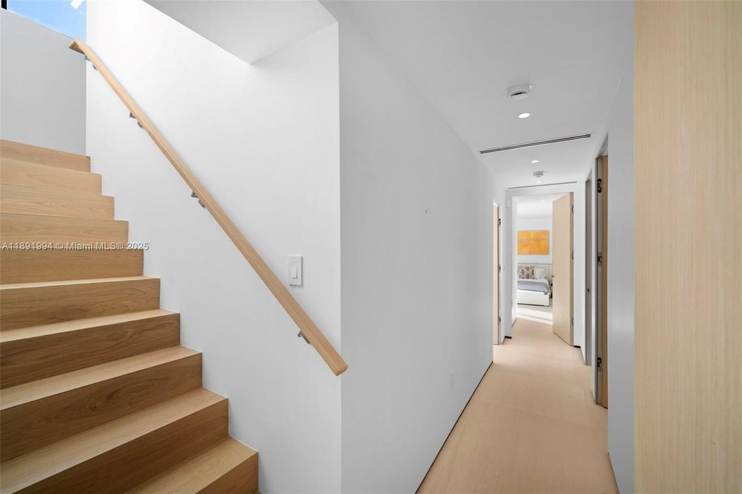 For Sale: $5,750,000 (4 beds, 3 baths, 3281 Square Feet)