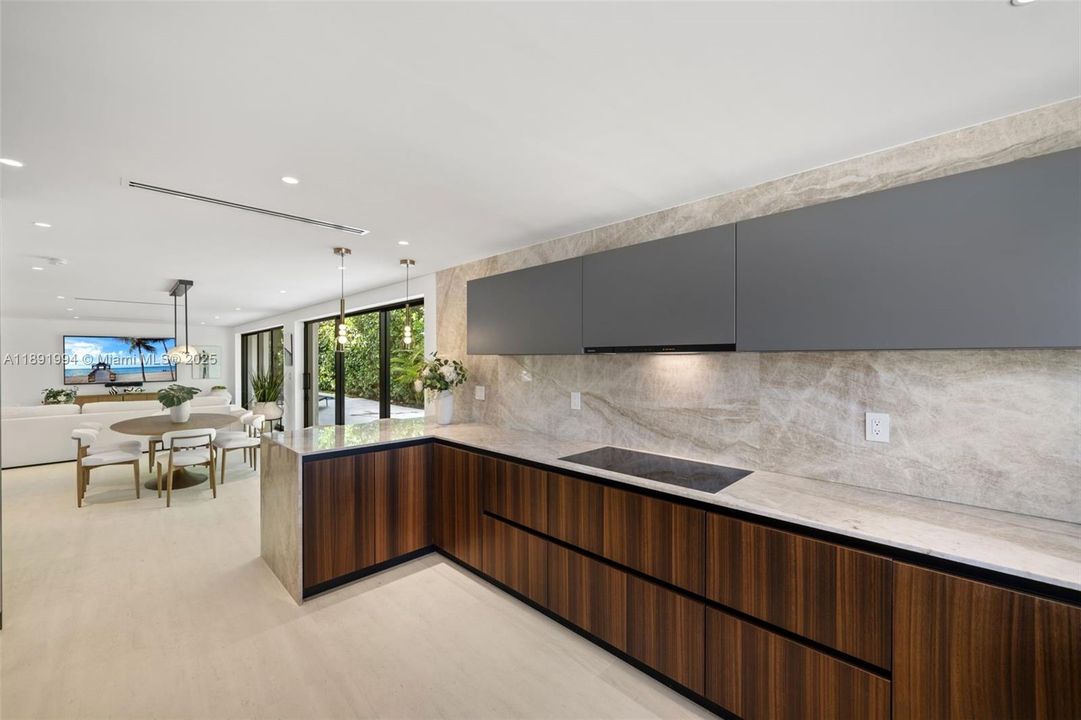 For Sale: $5,750,000 (4 beds, 3 baths, 3281 Square Feet)