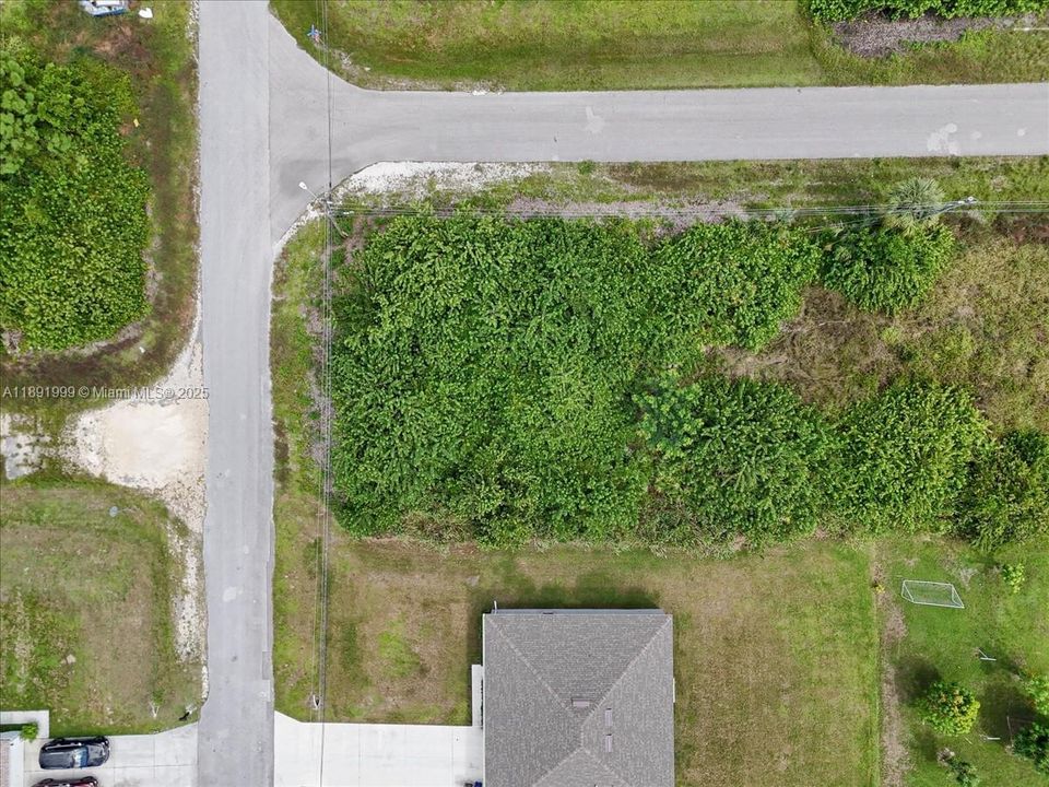 На продажу: $44,600 (0.25 acres)