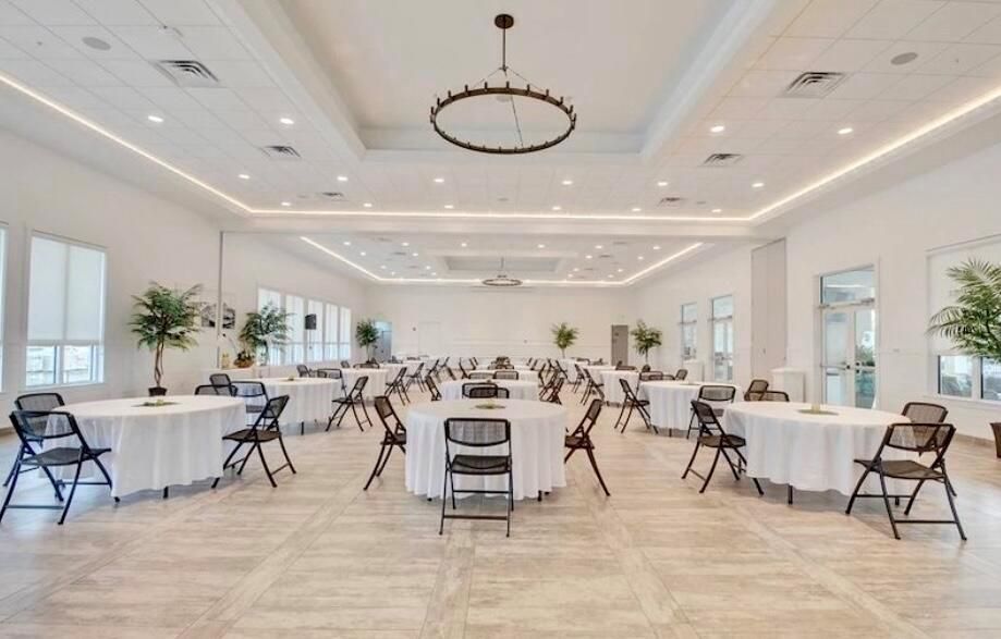 CLUBHOUSE