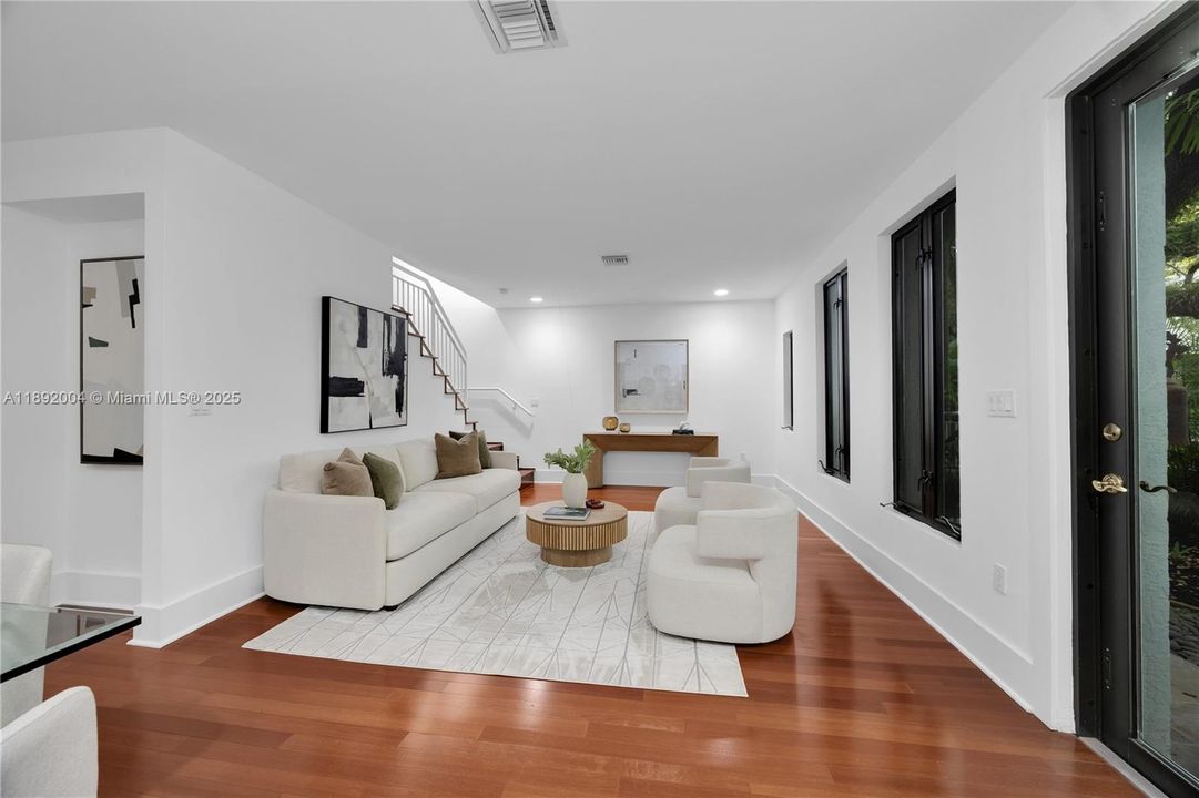 Active With Contract: $1,399,000 (3 beds, 2 baths, 1890 Square Feet)