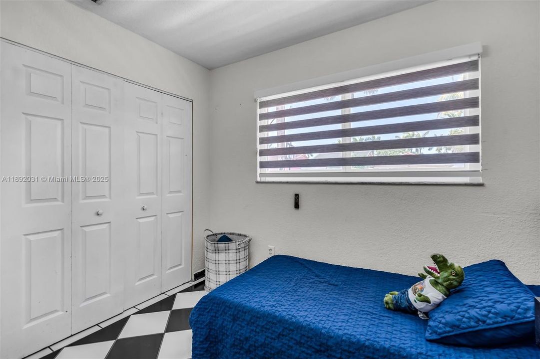 En Venta: $570,000 (3 camas, 2 baños, 1387 Pies cuadrados)