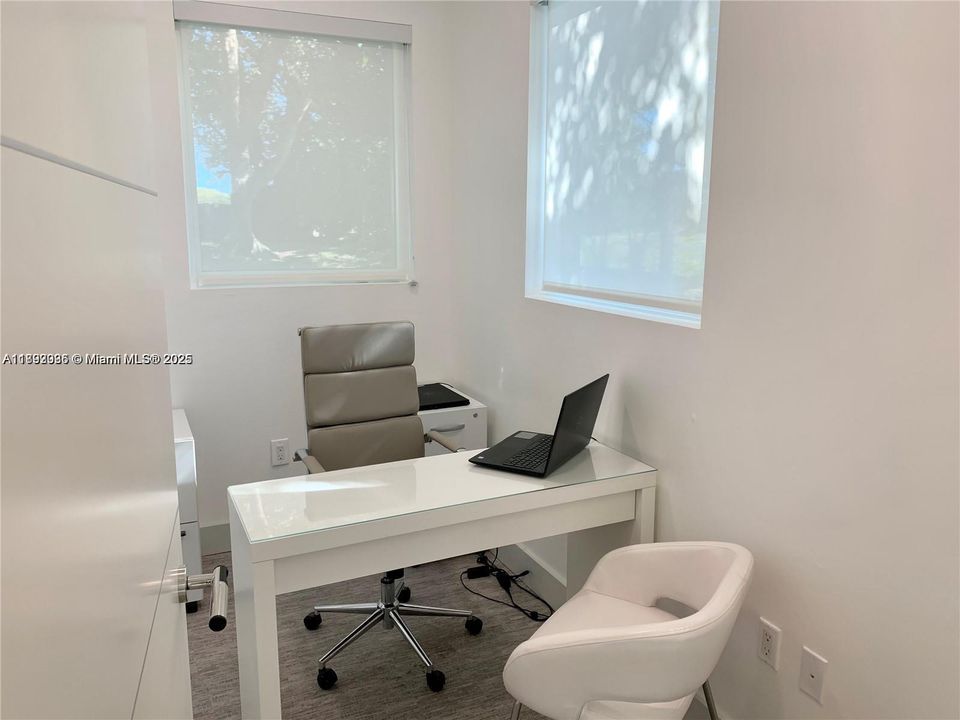 出租: $1,130 (0 贝兹, 0 浴室, 0 平方英尺)