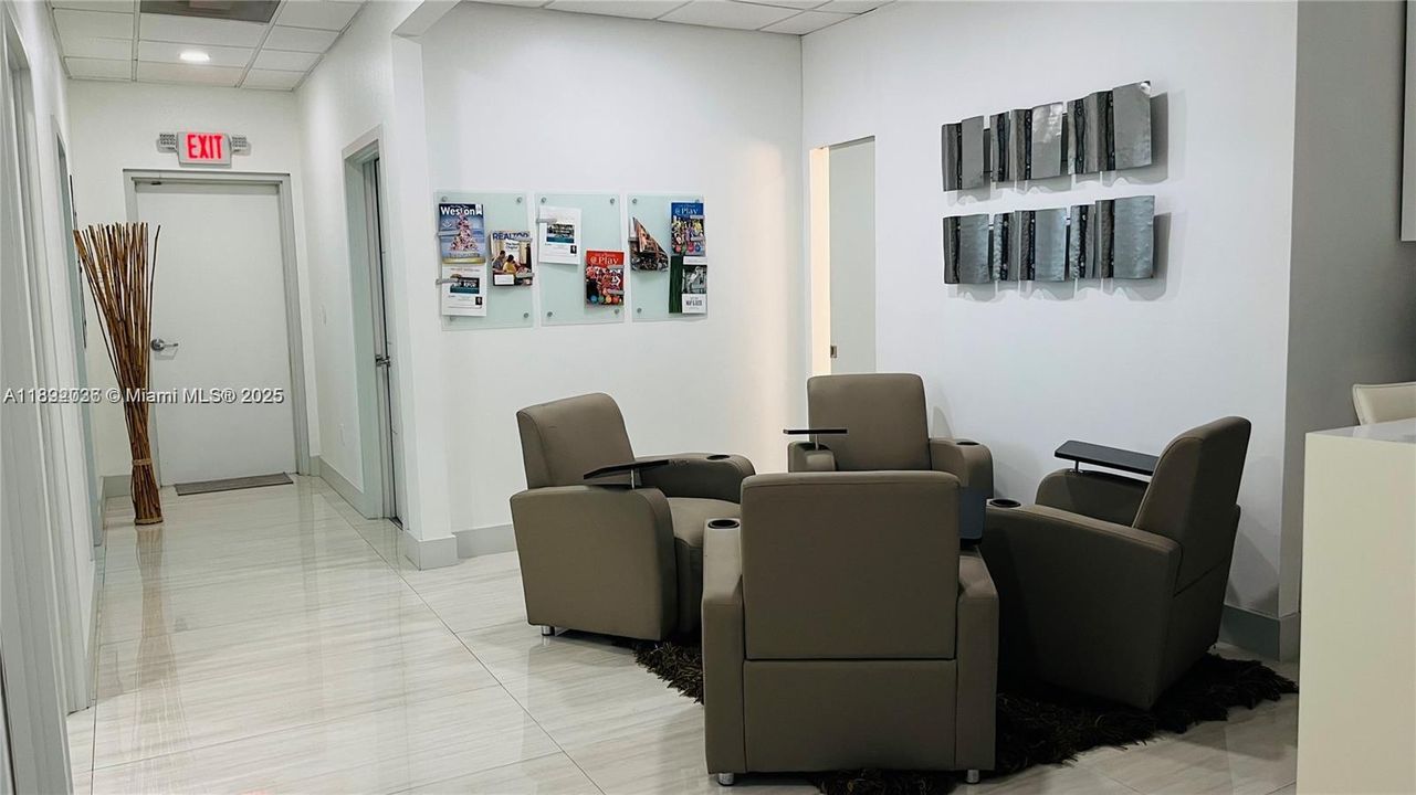 出租: $1,130 (0 贝兹, 0 浴室, 0 平方英尺)