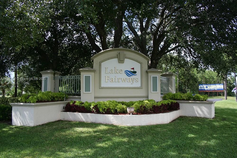 For Sale: $48,900 (0.28 acres)