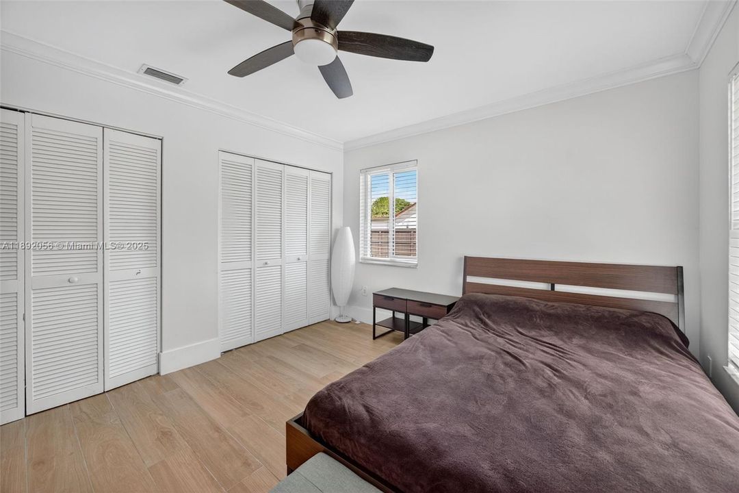 En Venta: $1,080,000 (3 camas, 2 baños, 2229 Pies cuadrados)