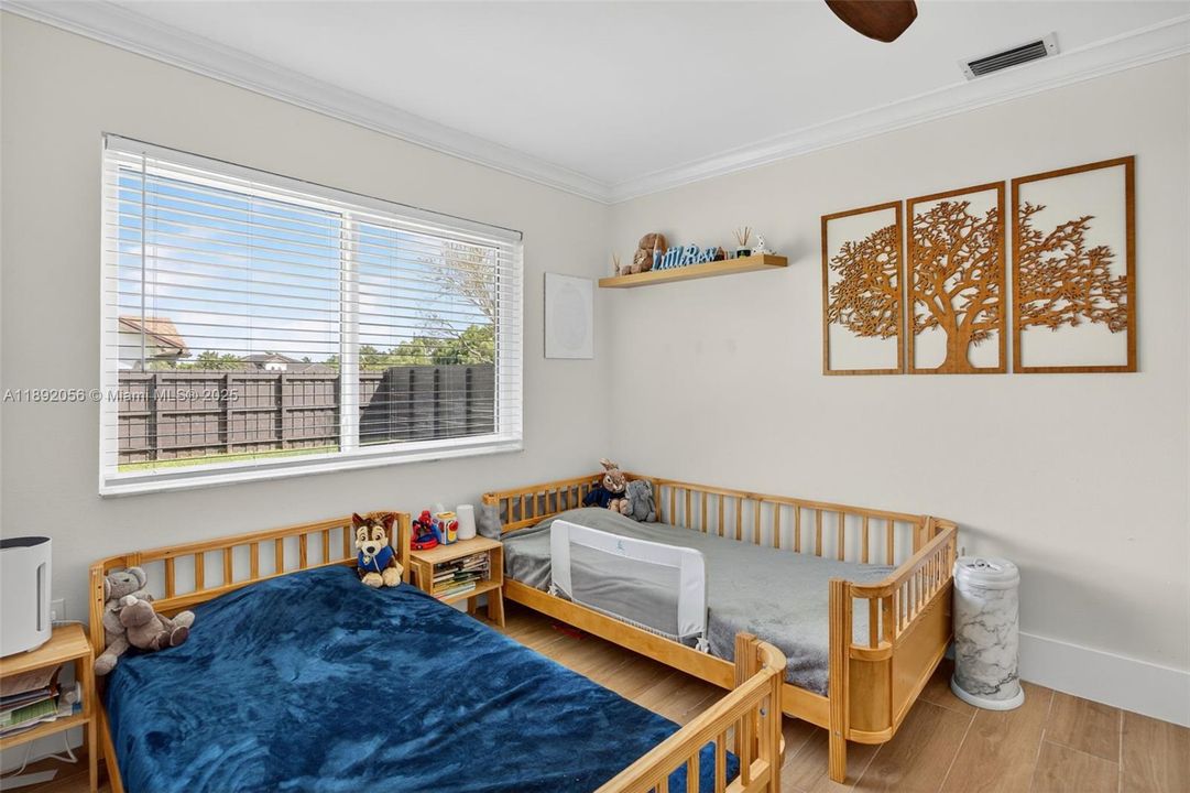 En Venta: $1,080,000 (3 camas, 2 baños, 2229 Pies cuadrados)