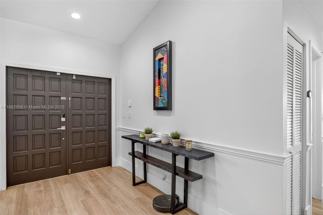 En Venta: $1,080,000 (3 camas, 2 baños, 2229 Pies cuadrados)