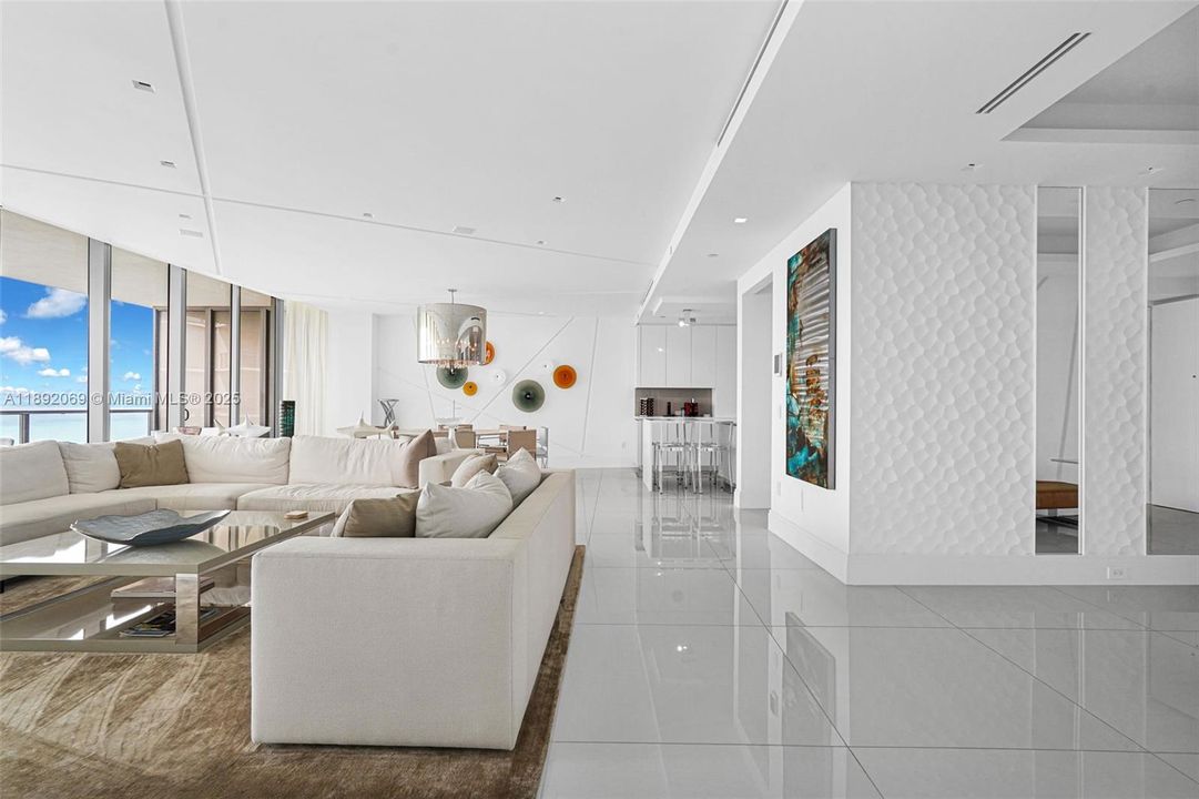 For Sale: $10,600,000 (4 beds, 4 baths, 3556 Square Feet)