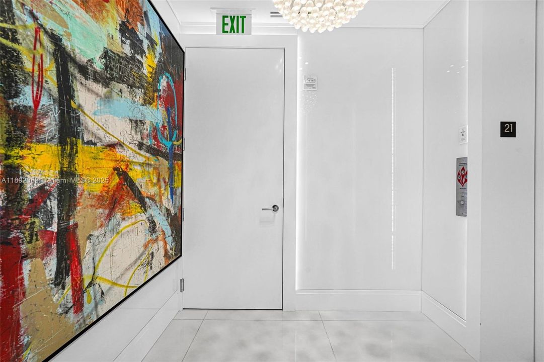 For Sale: $10,600,000 (4 beds, 4 baths, 3556 Square Feet)