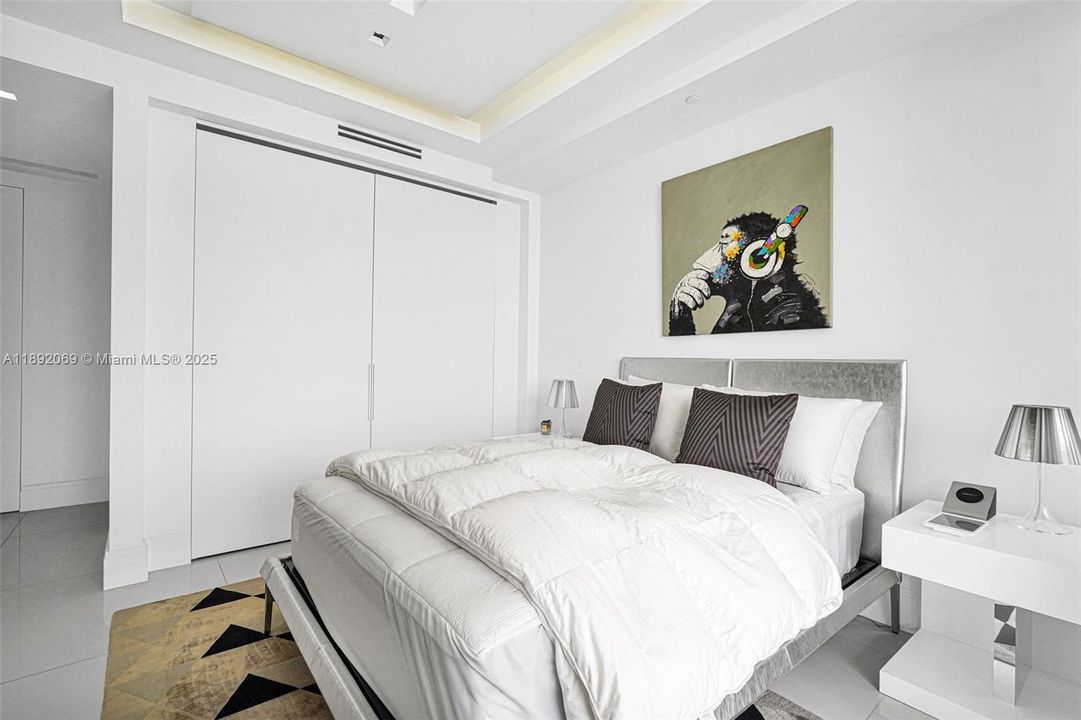 For Sale: $10,600,000 (4 beds, 4 baths, 3556 Square Feet)