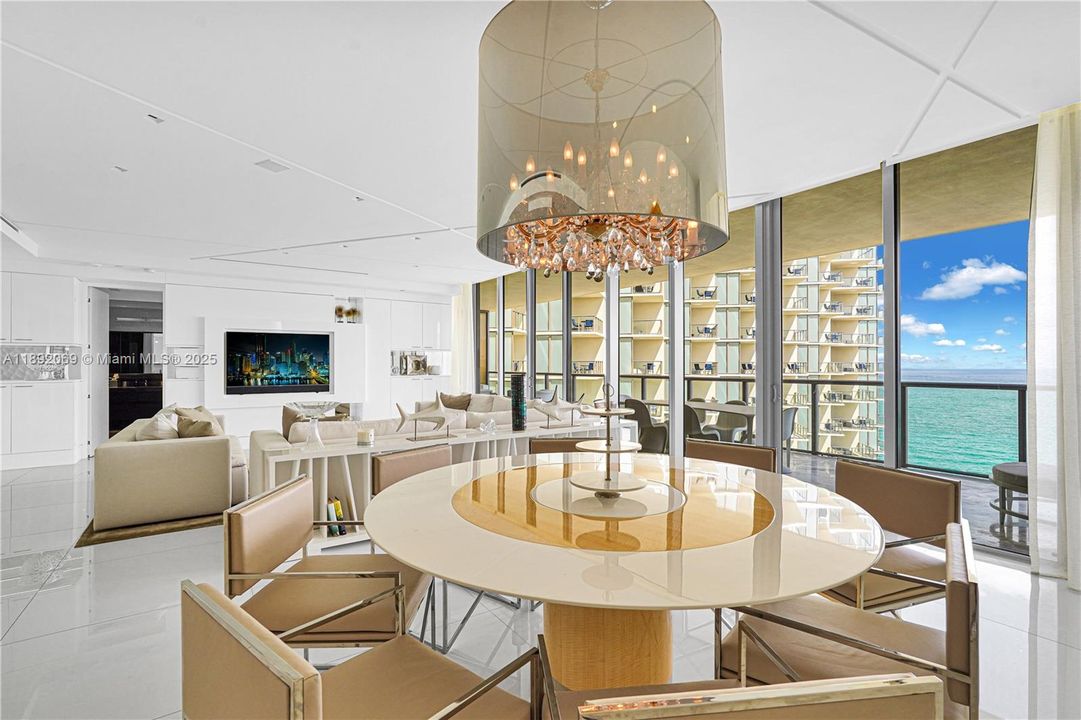 For Sale: $10,600,000 (4 beds, 4 baths, 3556 Square Feet)