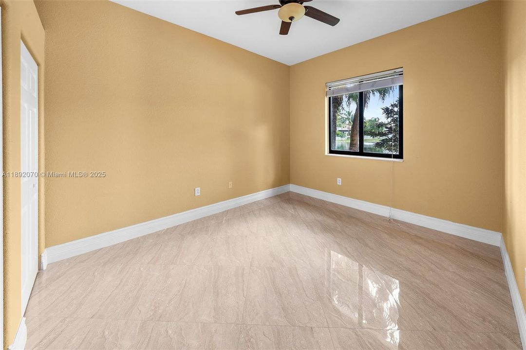 待售: $1,175,000 (5 贝兹, 3 浴室, 2576 平方英尺)