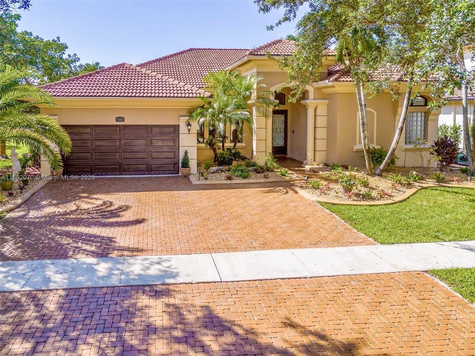 待售: $1,175,000 (5 贝兹, 3 浴室, 2576 平方英尺)