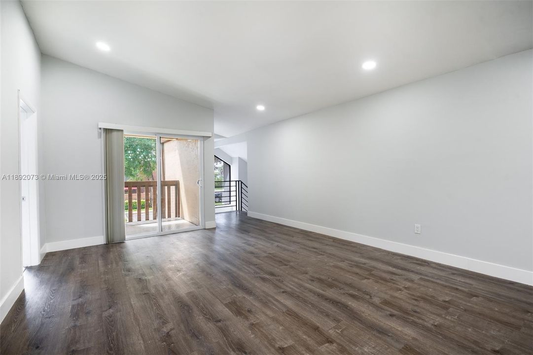 For Rent: $3,200 (3 beds, 2 baths, 1550 Square Feet)