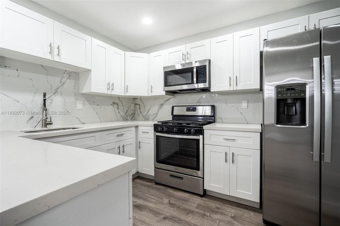 For Rent: $3,200 (3 beds, 2 baths, 1550 Square Feet)