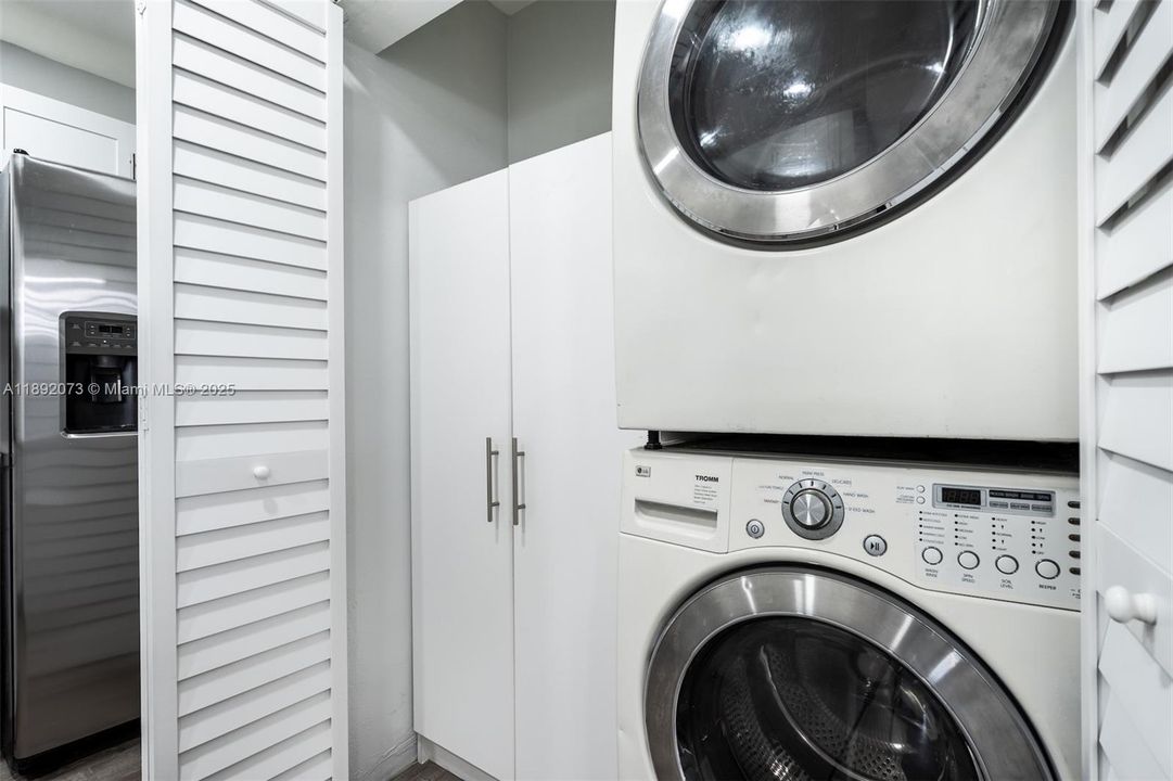 For Rent: $3,200 (3 beds, 2 baths, 1550 Square Feet)