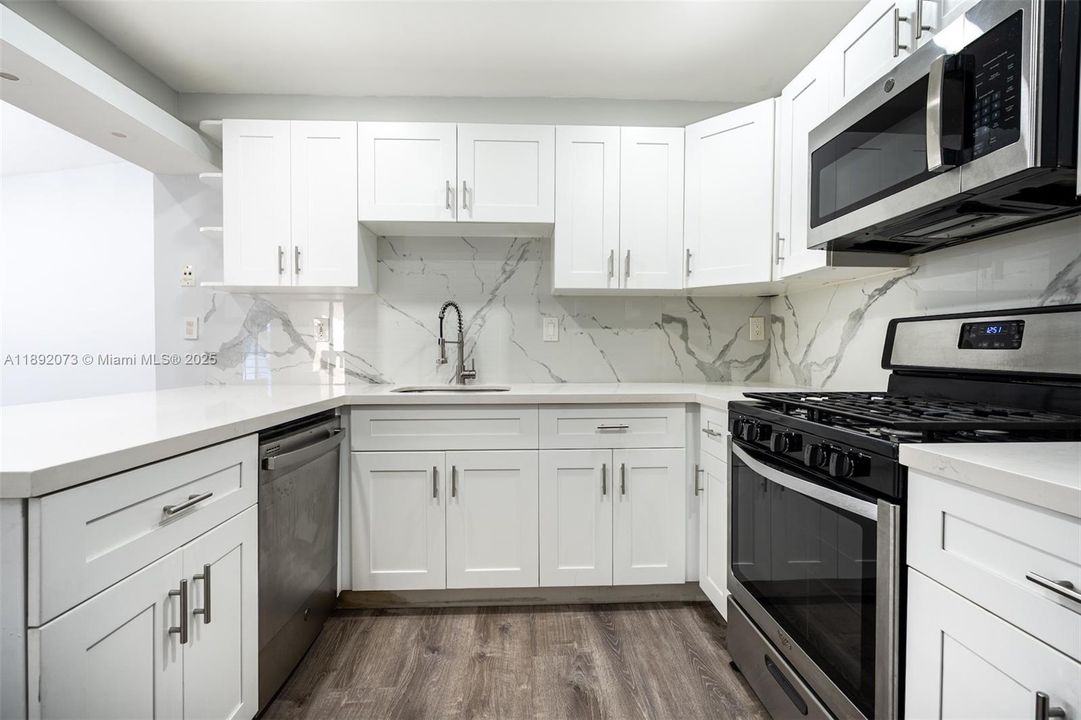 For Rent: $3,200 (3 beds, 2 baths, 1550 Square Feet)