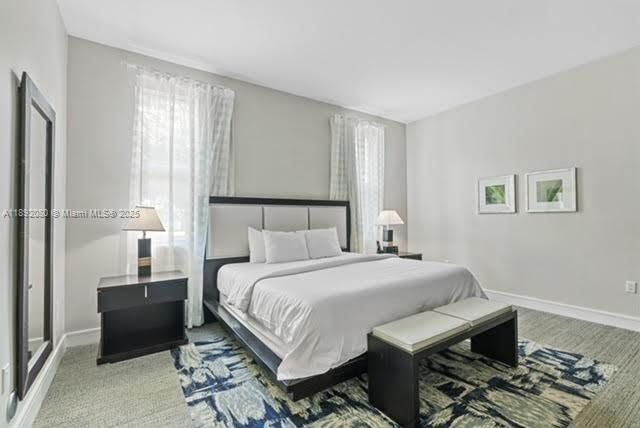 待售: $165,000 (1 贝兹, 2 浴室, 1070 平方英尺)