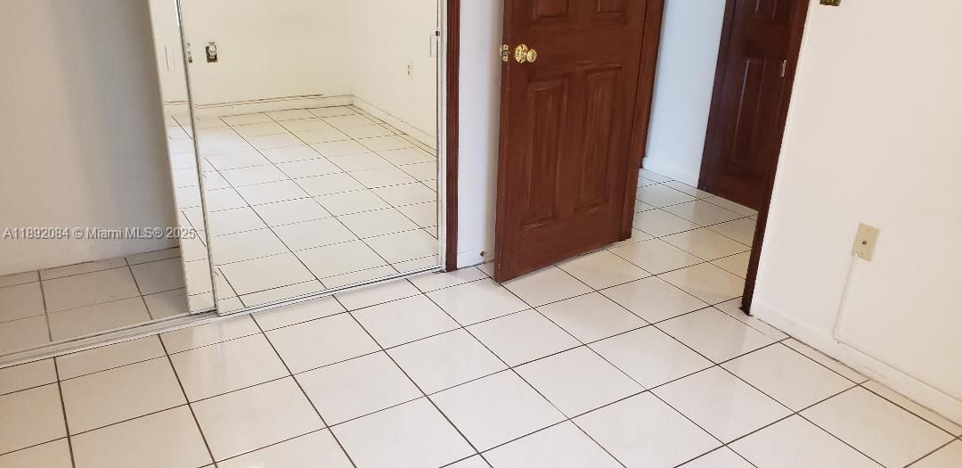 Recientemente alquilado: $2,000 (2 camas, 2 baños, 800 Pies cuadrados)