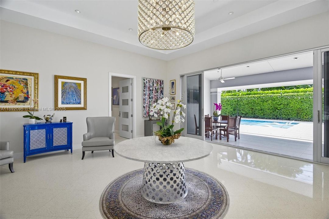 待售: $3,999,999 (5 贝兹, 3 浴室, 3487 平方英尺)