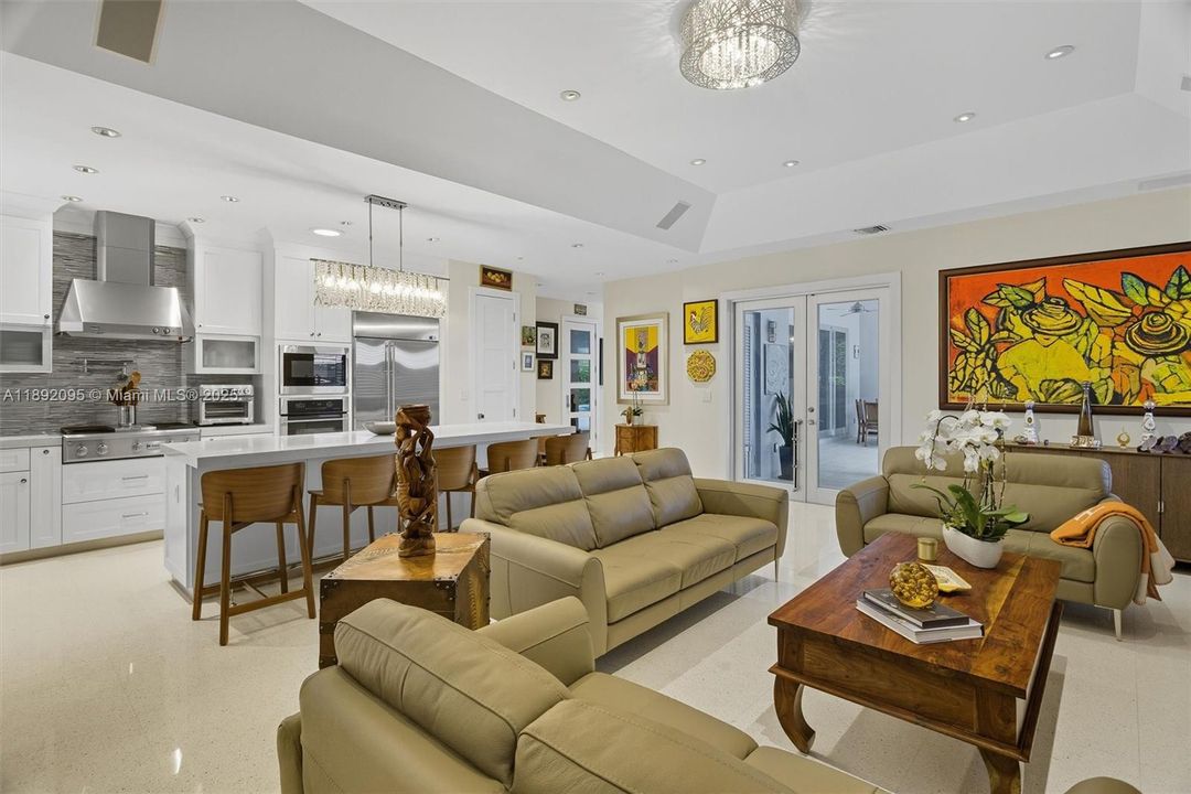 待售: $3,999,999 (5 贝兹, 3 浴室, 3487 平方英尺)