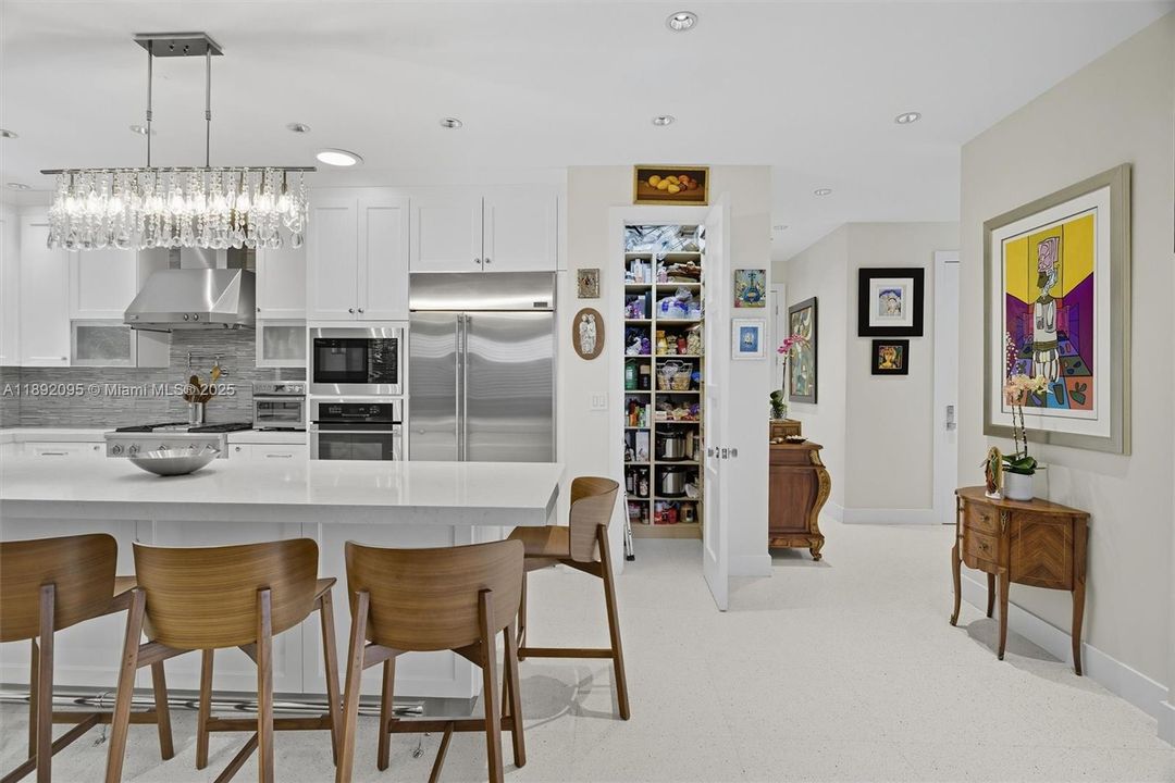 待售: $3,999,999 (5 贝兹, 3 浴室, 3487 平方英尺)