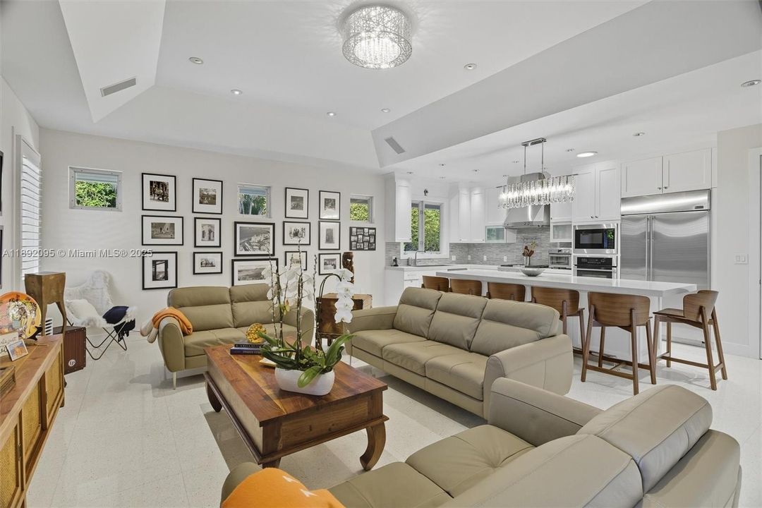 待售: $3,999,999 (5 贝兹, 3 浴室, 3487 平方英尺)