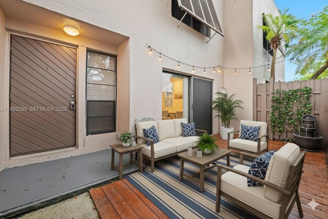 virtual staged front patio