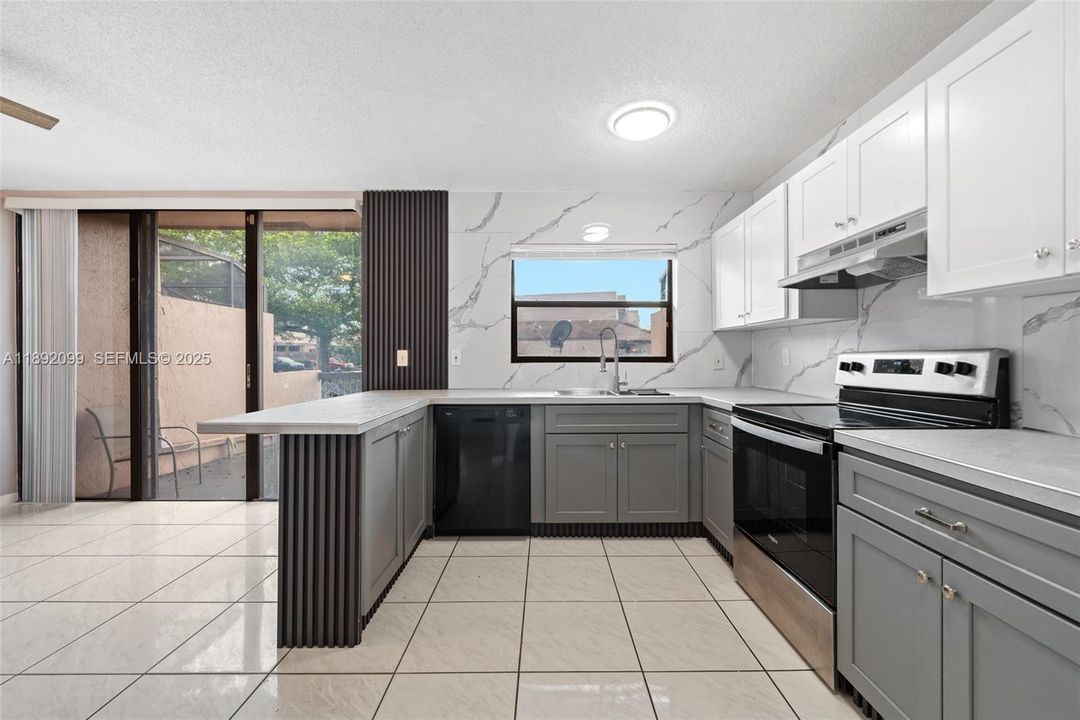 For Sale: $425,000 (3 beds, 2 baths, 1510 Square Feet)