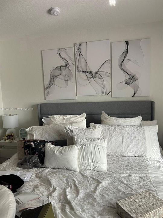 For Sale: $505,000 (3 beds, 3 baths, 1586 Square Feet)