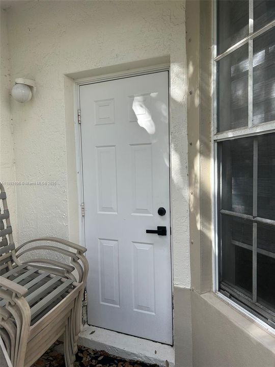 For Sale: $505,000 (3 beds, 3 baths, 1586 Square Feet)