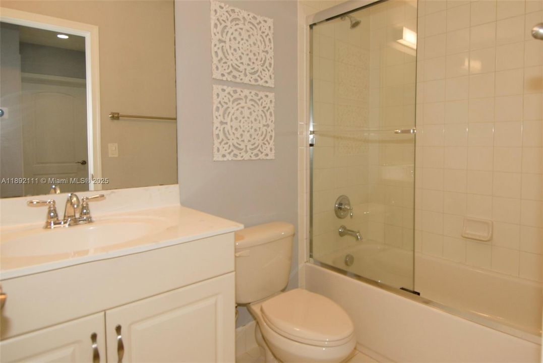 En Venta: $529,000 (3 camas, 2 baños, 1696 Pies cuadrados)