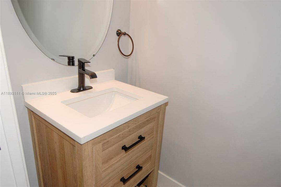 En Venta: $529,000 (3 camas, 2 baños, 1696 Pies cuadrados)