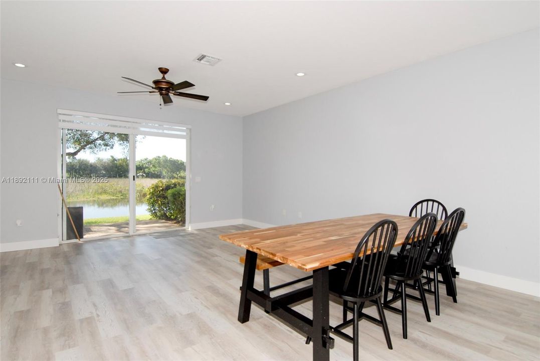 En Venta: $529,000 (3 camas, 2 baños, 1696 Pies cuadrados)