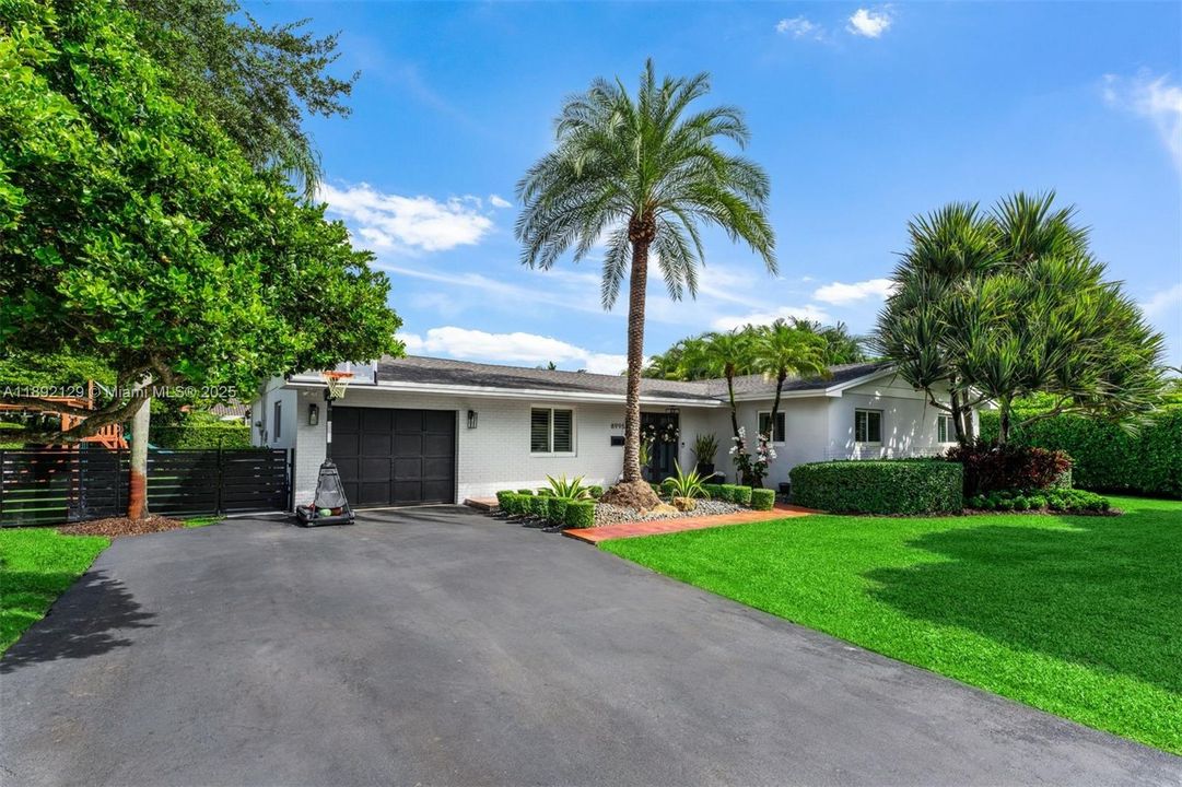 Active With Contract: $1,475,000 (4 beds, 3 baths, 2308 Square Feet)